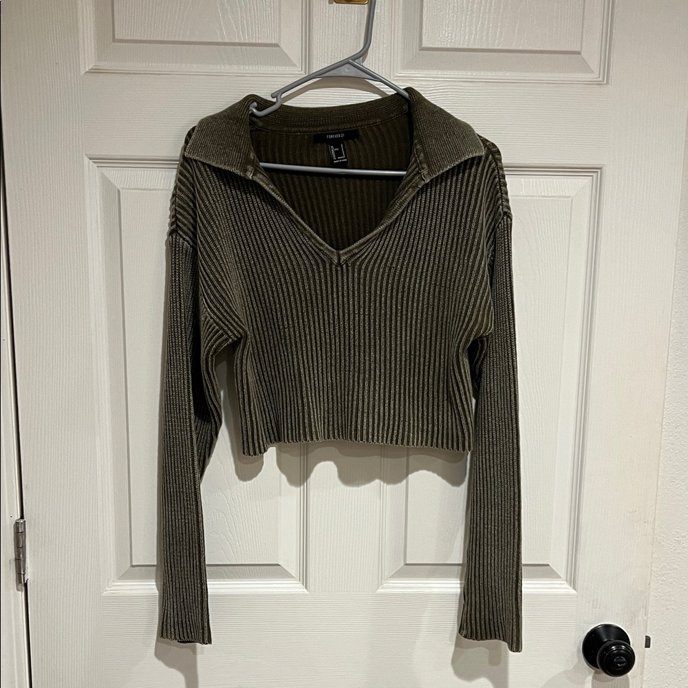 Olive Green Cropped Ribbed V-Neck Sweater